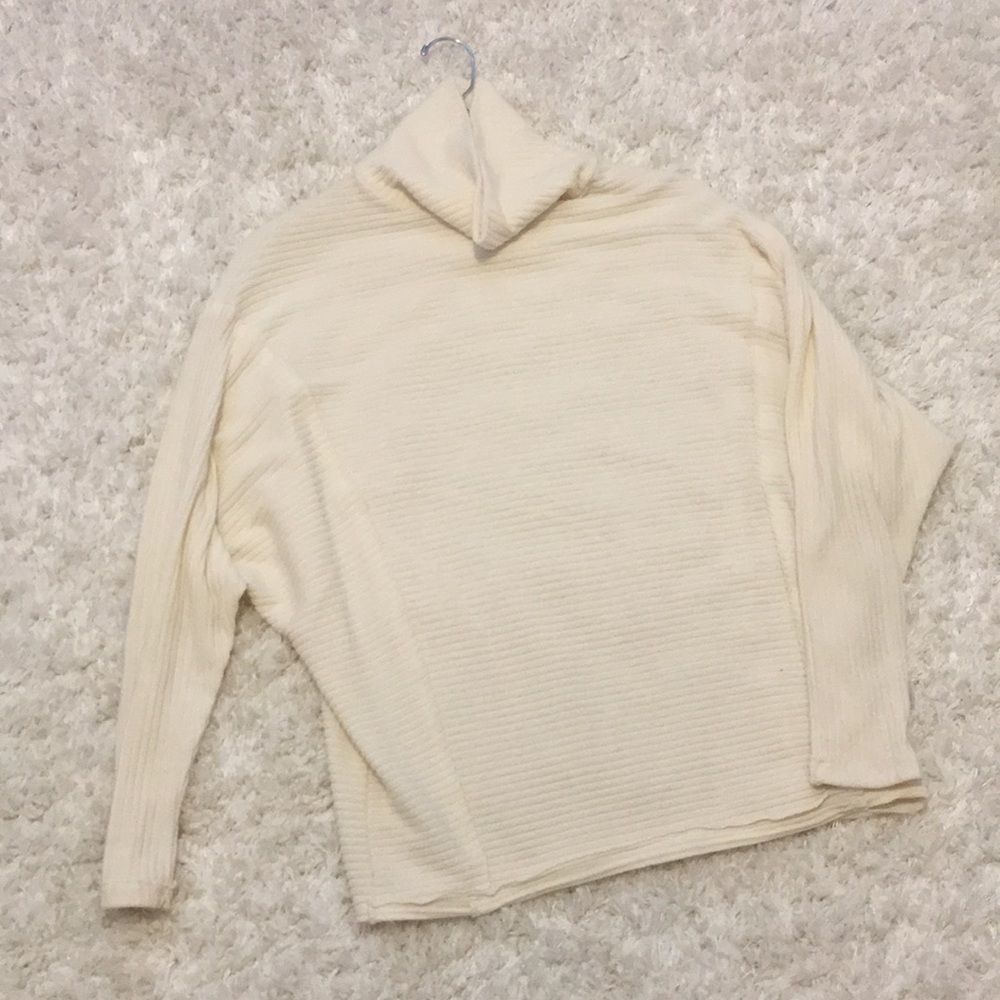 White long sleeve turtleneck